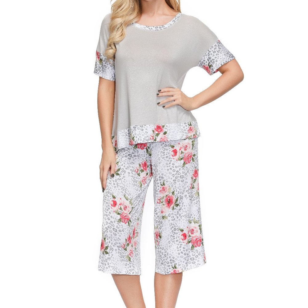 NWT OVERSIZE TOP WITH THE CAPRI SET